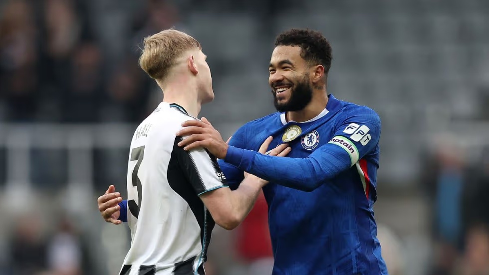 Ποδοσφαιρικό πρόγραμμα Σαββάτου με ενδιαφέρον