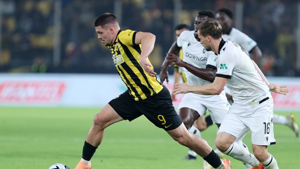 Ποδοσφαιρικό πρόγραμμα Κυριακής με ενδιαφέρον